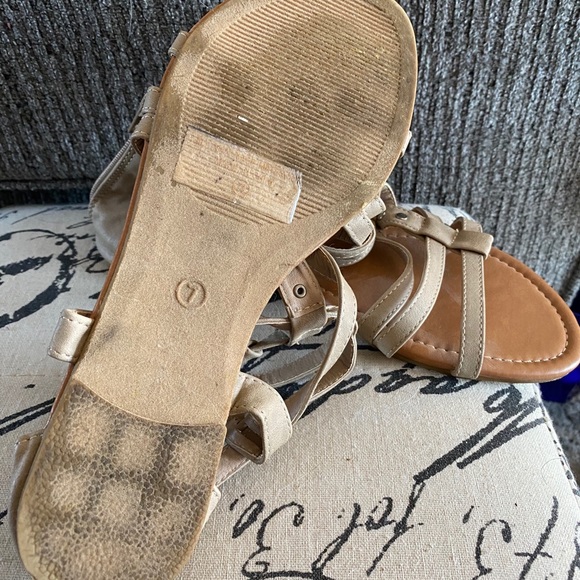 Women’s sandals - Picture 3 of 3